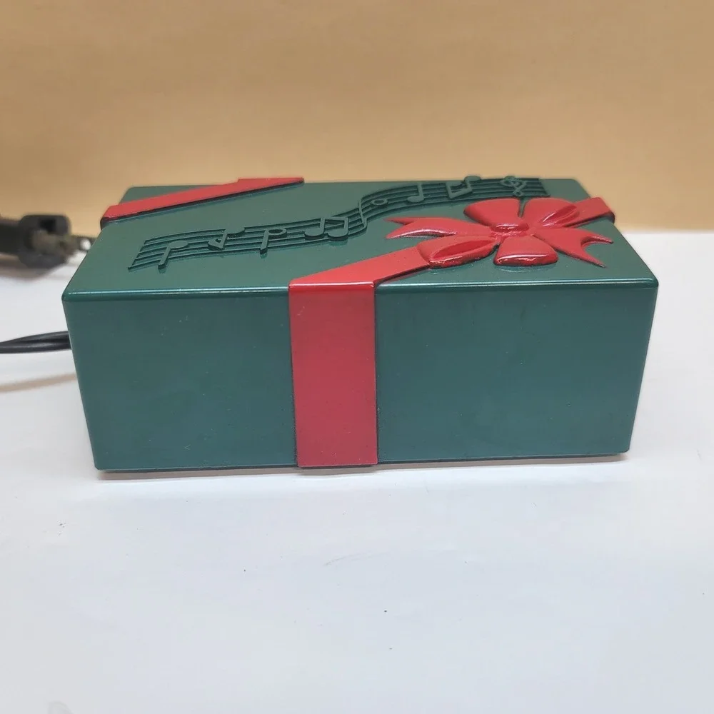 Vtg Weltek Musical Christmas Light Controller Green Gift Box LNS E127359 Works